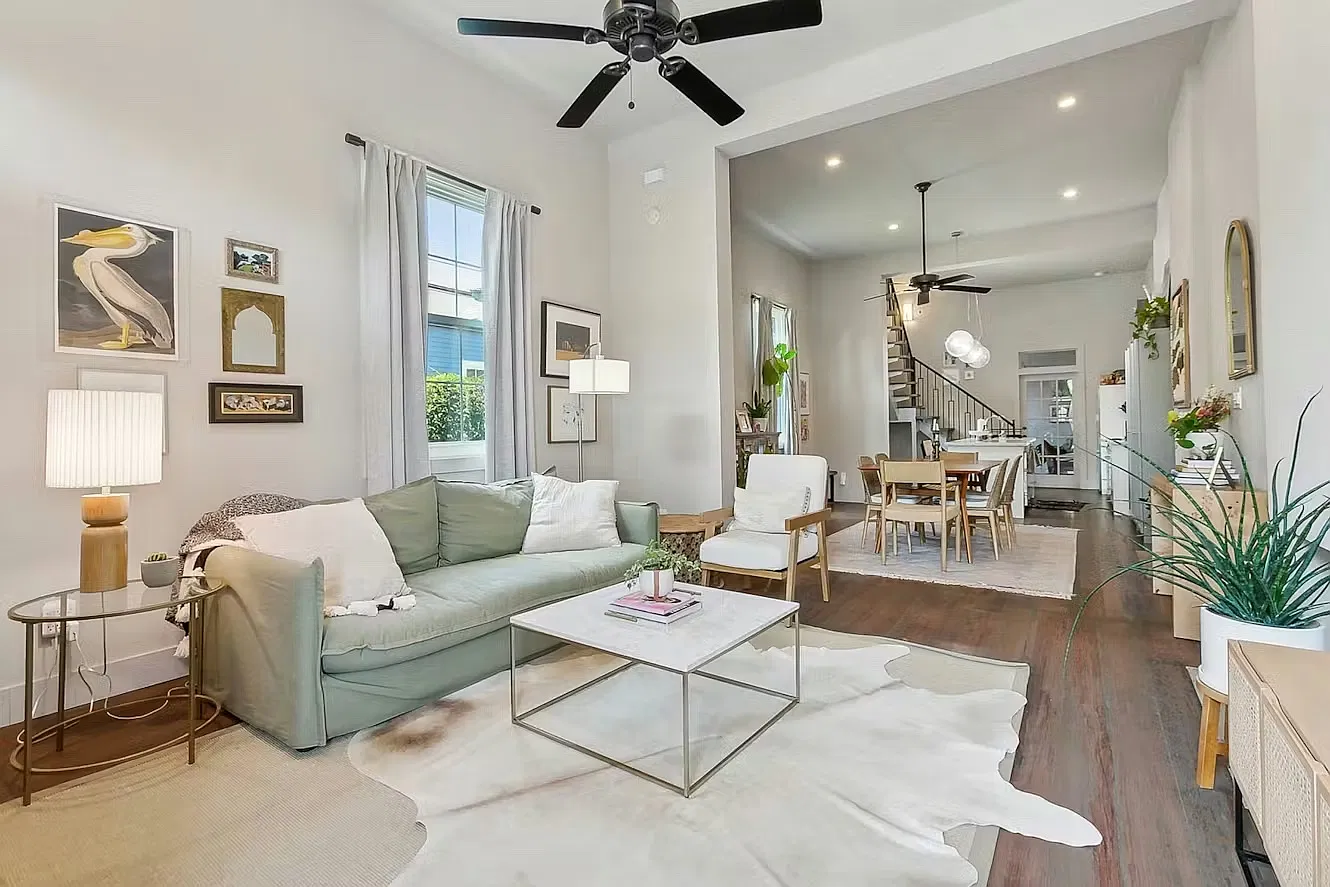 2 bed, 1300 sqft, $2,800 — Photo 1