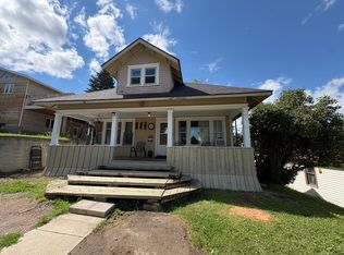 512 W Evelyn St, Lewistown, MT 59457