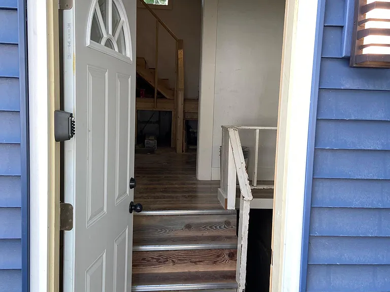 231 Stewart St SW — Photo 4