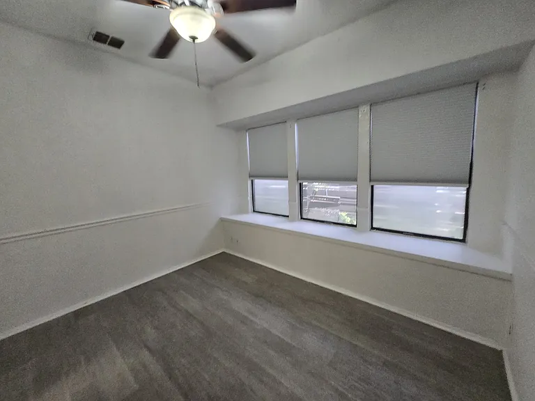 3210 Coral Grove Dr — Photo 8
