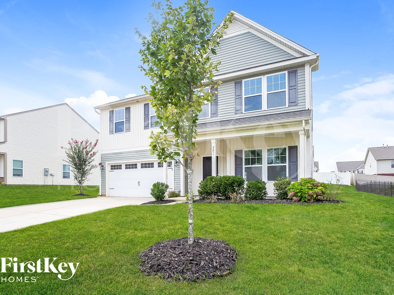 4 bed, 2.5 bath, 3108 sqft, $2,530 — Photo 3