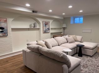 1820 Spruce St APT 1F, Philadelphia, PA 19103