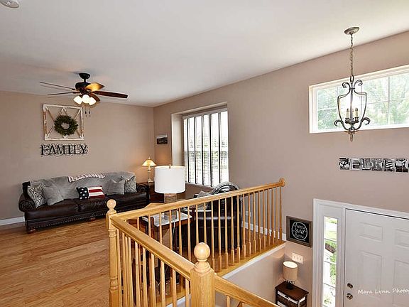 3rd image of 196 Willey St #196