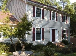 556 Beth Ct, Lilburn, GA 30047