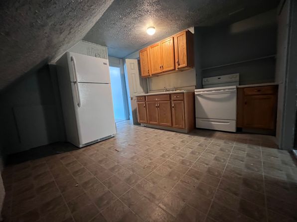 32 Washington St N #3