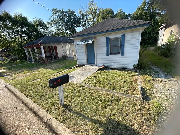 2nd image of 409 19th St