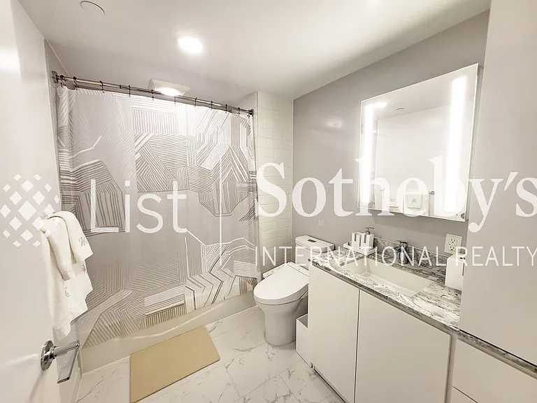 987 Queen St #1404 — Photo 10