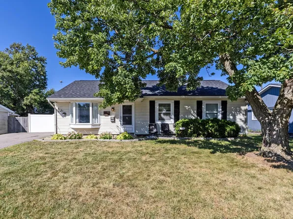427 Amesbury Dr, Columbus, OH 43230