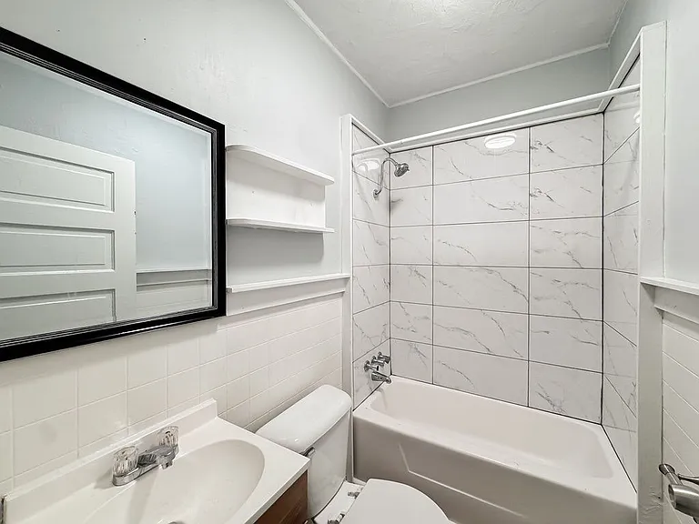 8 Kenneth St #A — Photo 6