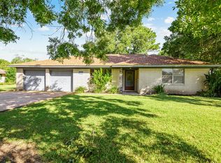 1727 Maryon St, Baytown, TX 77523