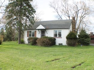 329 Quakertown Rd, Flemington, NJ 08822