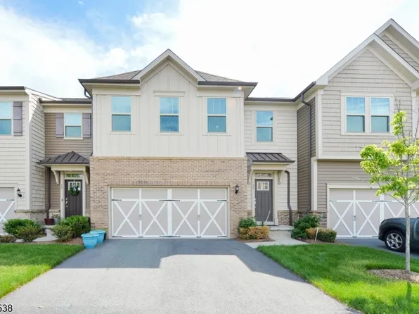 27 Winfield Dr, Woodcliff Lake Boro, NJ 07677