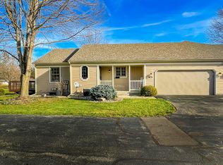 412 Falcon Dr, Wayland, MI