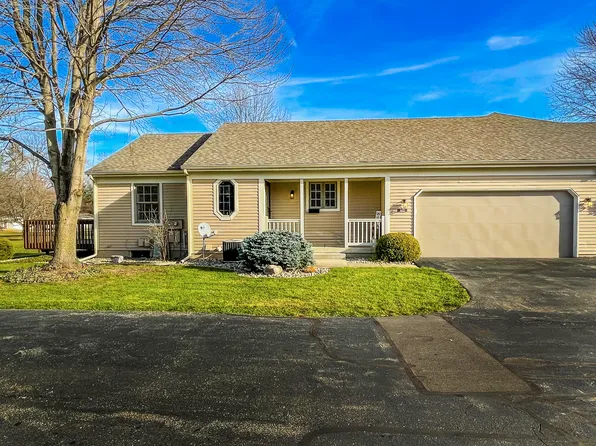 412 Falcon Dr, Wayland, MI 49348