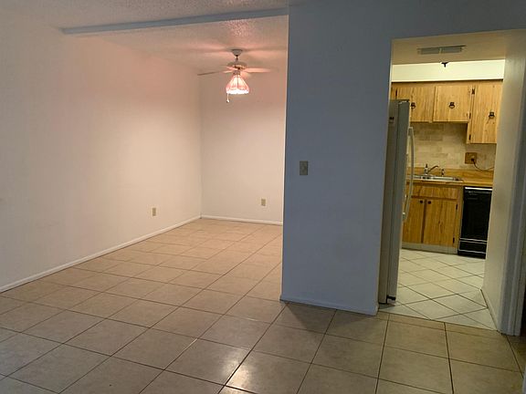 4th image of 1836 Bough Ave Unit B