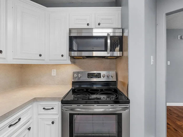 139 Horn Ct — Photo 9