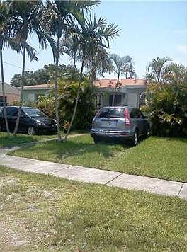 1st image of 1290 NE 143rd St