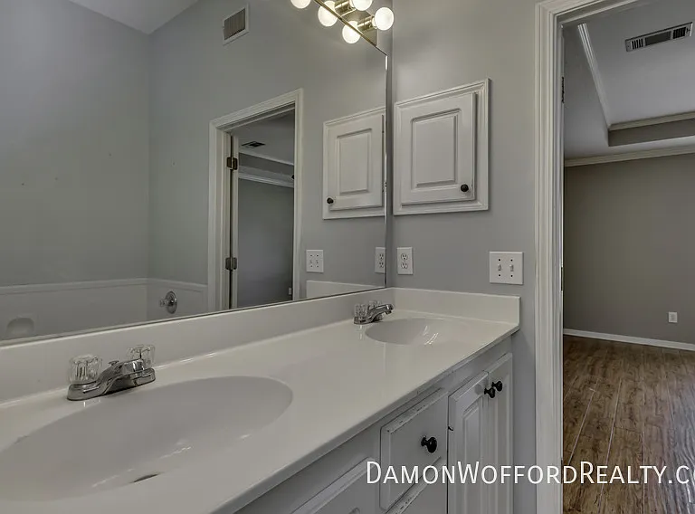 131 Hunters Row — Photo 50