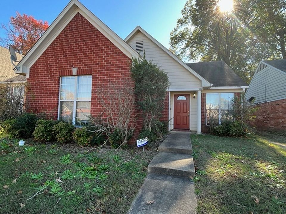 1st image of 717 Burton Ln