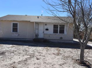 705 E 10th St, Del Rio, TX 78840