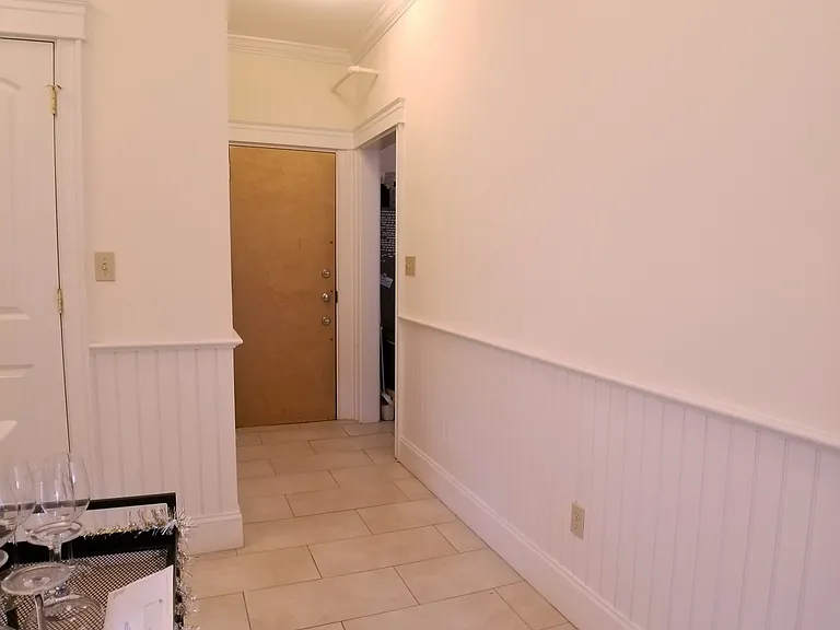 4 Park Vale Ave #1 — Photo 6