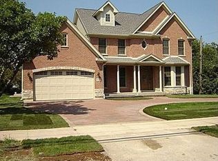1208 E Lake Ave, Glenview, IL 60025
