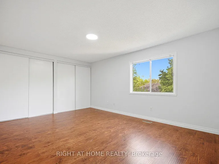 2349 Strawfield Ct — Photo 14