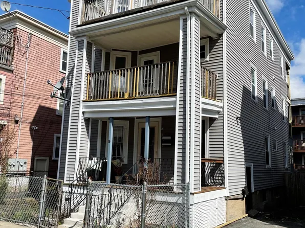 30 Stellman Rd Floor 3, Roslindale, MA 02131