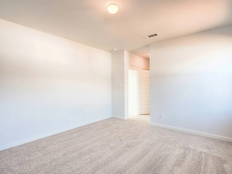 21251 Shore Bluff Dr — Photo 15