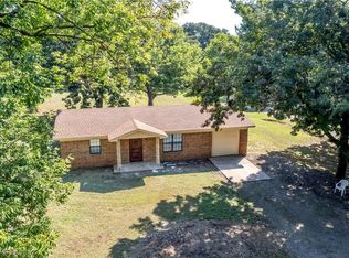 607 Suzanne St, Muldrow, OK 74948