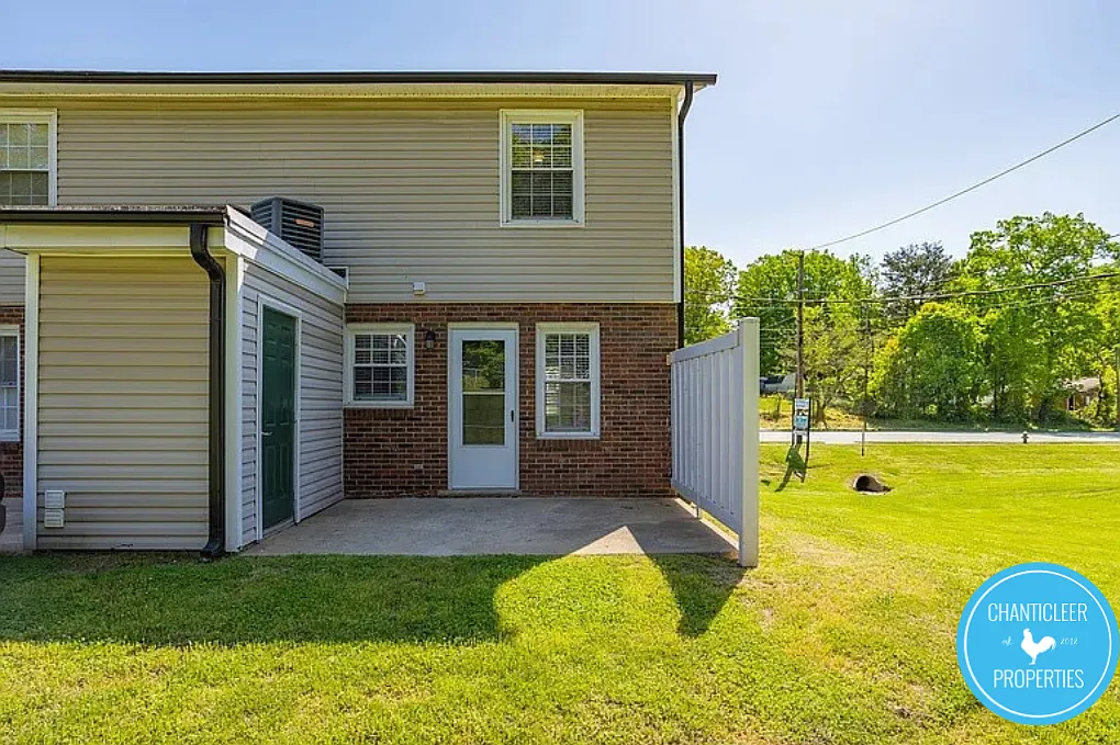 Building Photo - 500 Spicewood Dr #A