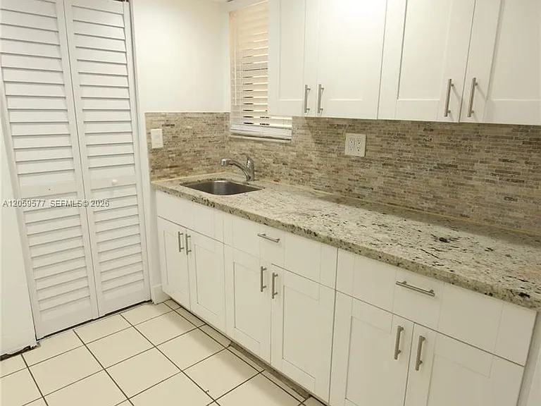 650 NW 114th Ave #101 — Photo 9