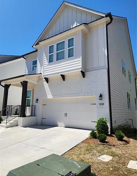 1241 Westshore Dr — Photo 4
