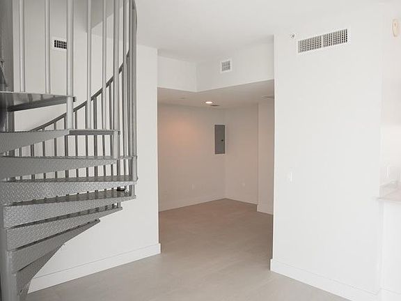 4th image of 350 NE 24th St #24