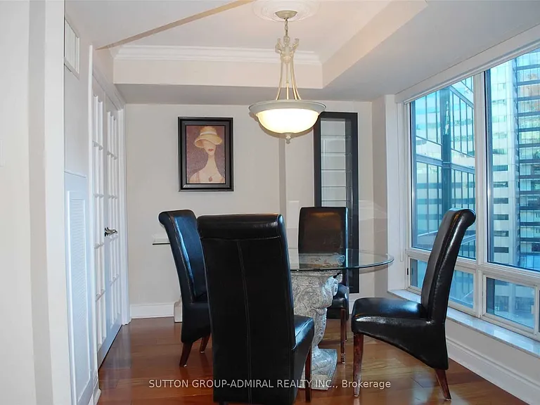33 University Ave #904 — Photo 11