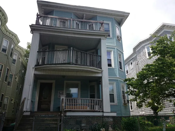 41 Pleasant St, Dorchester, MA 02125