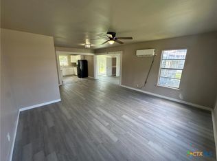 1903 Glendale St, Victoria, TX 77901