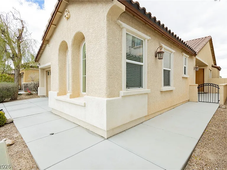 11220 Robin Park Ave — Photo 5
