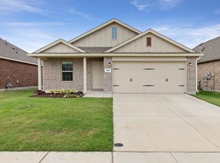 1801 River Crossing Dr, Anna, TX 75409