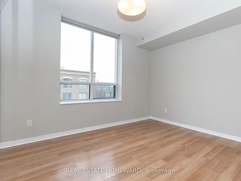 1765 Queen St E #413 — Photo 15