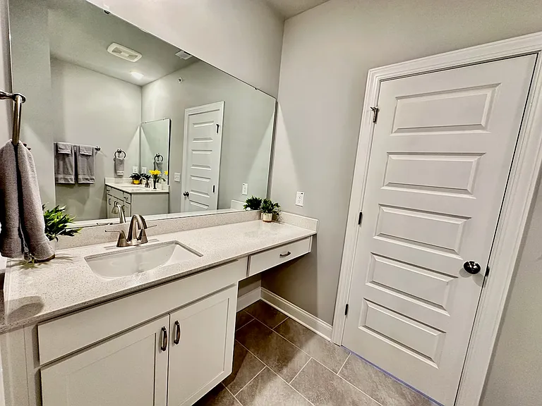 1253 S Blount St #201 — Photo 14