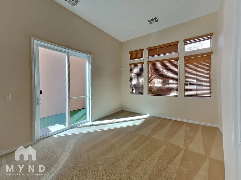 2000 Hollywell St — Photo 18
