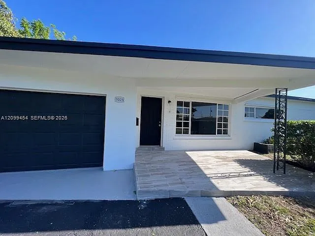 Pembroke Pines No 3 — Photo 4