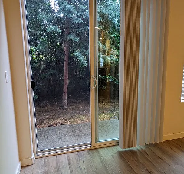 Halsey East Townhomes — Photo 61
