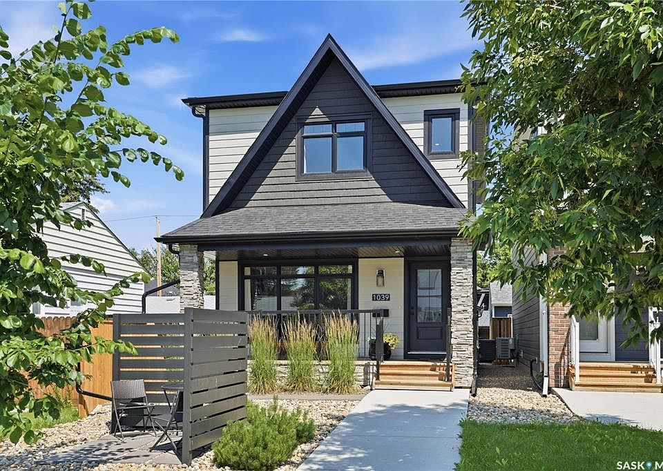 1st image of 1039 4th STREET E