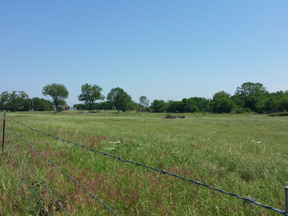 2nd image of 5561 Coker Rd
