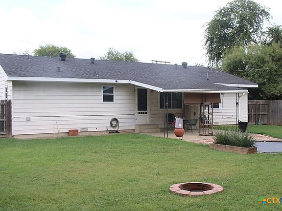 5th image of 1215 Bonnie Dr
