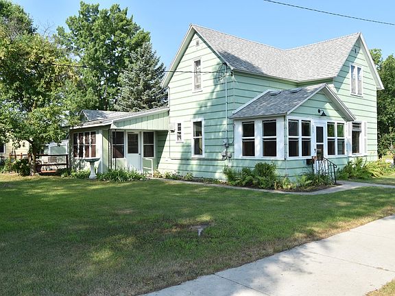2nd image of 255 5th St SW