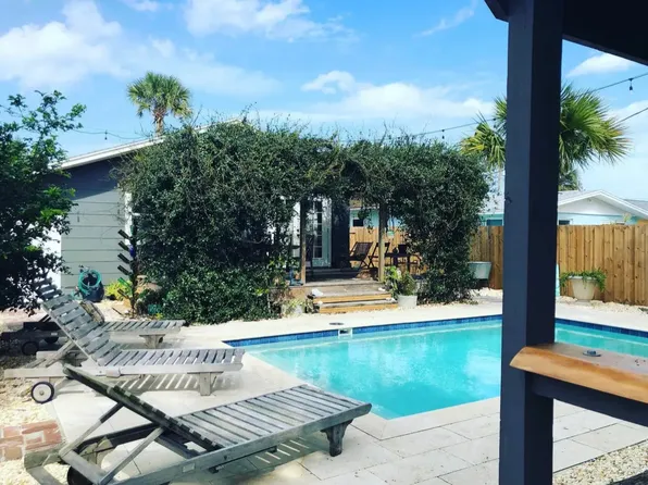 207 Kirkland Rd, New Smyrna Beach, FL 32169