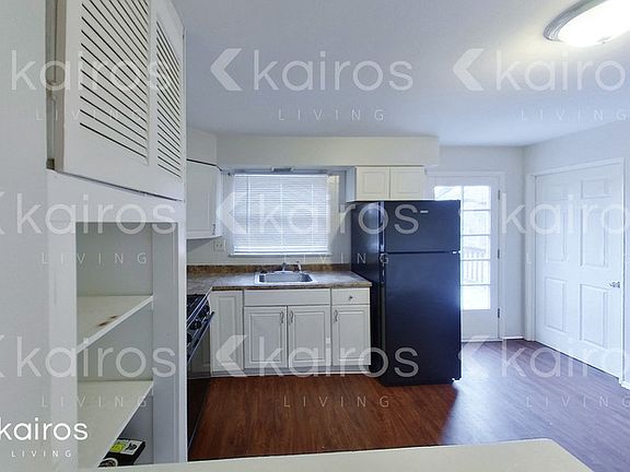 4th image of 6902 Noble Dr